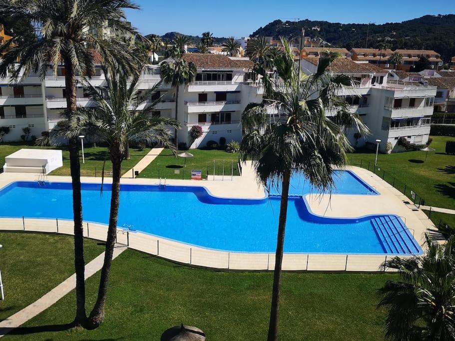 Casa En Urb. Con La Piscina Mas Grande De Javea. Ngoại thất bức ảnh